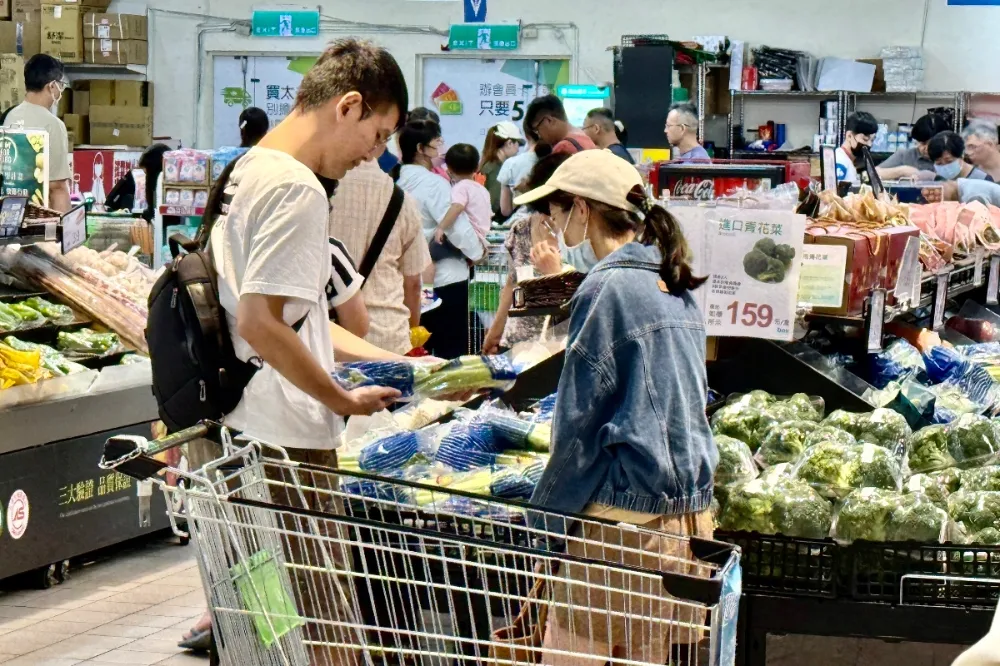 颱風來菜價飆漲　菜葉類狂漲3成、青蔥每公斤快200元