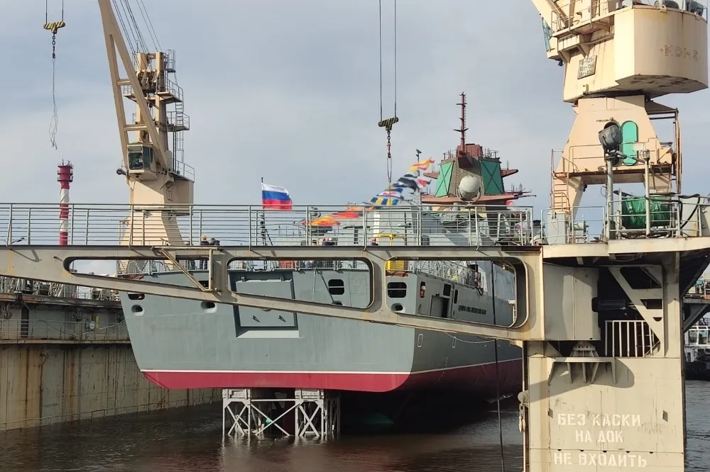 【有片】俄「伊薩科夫海軍上將」巡防艦建造11年終於下水　未來將部署太平洋艦隊