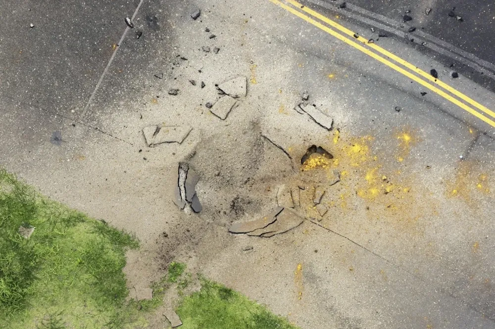 【有片】宮崎機場跑道爆炸　僅去年就發現逾2300枚二戰未爆彈殘留日本