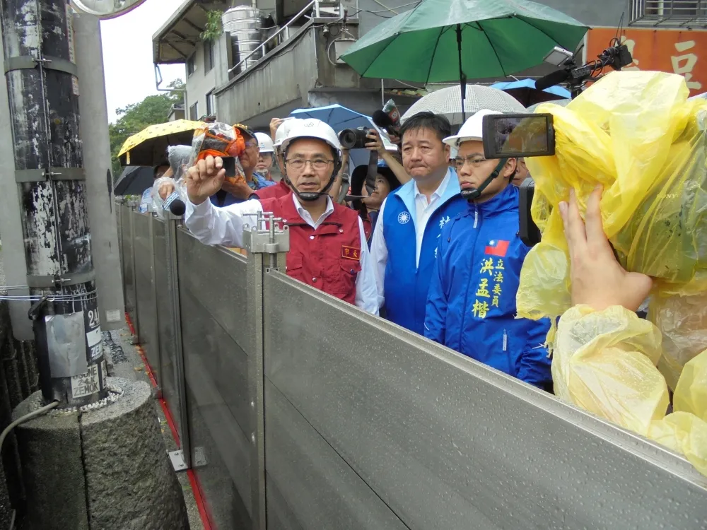 放颱風假有政治考量？　侯友宜：防災決策依科學數據