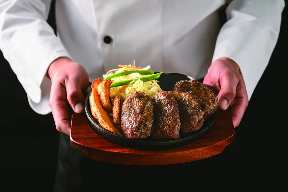 開幕優惠！日本超夯漢堡排「肉的長谷川」進駐新竹巨城　「和牛漢堡排套餐」便宜 200 元、每日限量 50 份