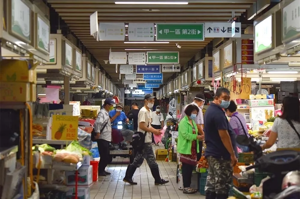 台北環南市場肉舖驚傳「灌水牛」牟利　防檢署將開罰業者