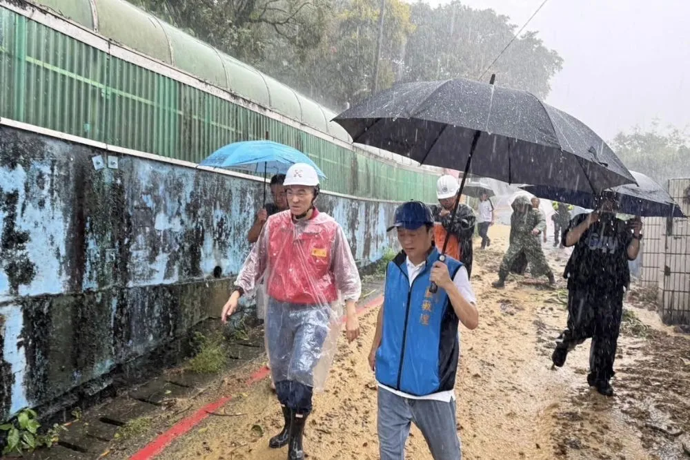 基隆水災卻照常上班上課　市民怒火灌爆謝國樑臉書「10天後你就不用上班了」
