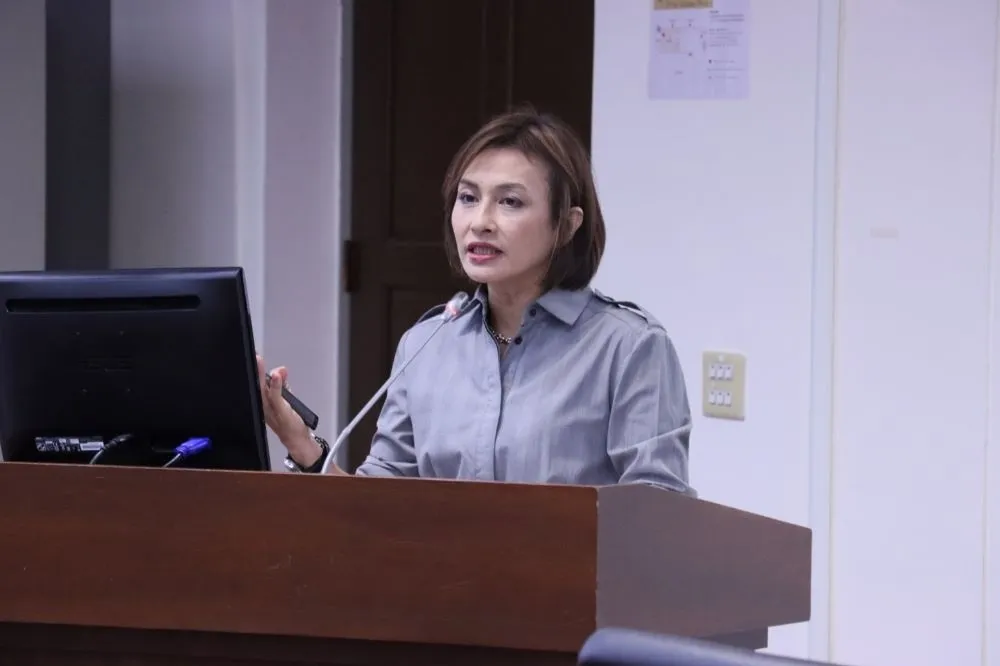 醫院診所列入電費凍漲名單　高雄醫師發文感謝邱議瑩大力協助