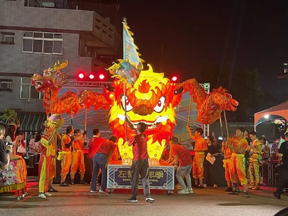 火獅開光點睛　10/8–13高雄左營萬年季熱鬧登場