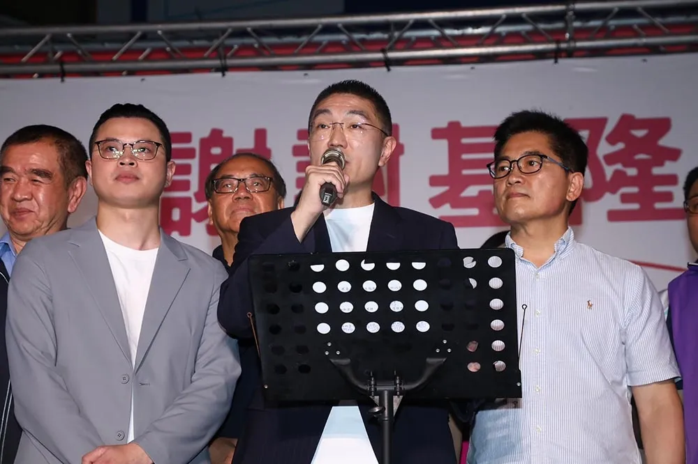 挺過罷免危機！謝國樑落淚感謝市民　承諾不顧一切推動市政 