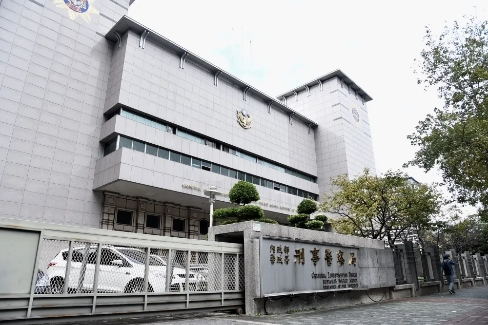 刑事局「兩線三」中階警官涉貪　遭檢廉搜索帶回、今凌晨羈押
