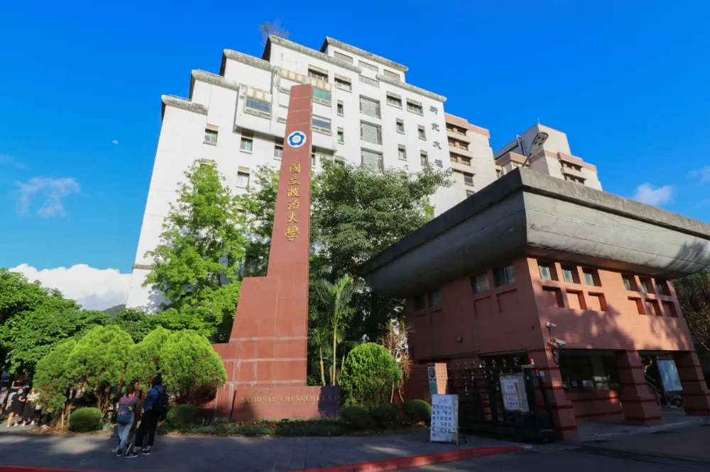 政大性別友善廁所爆偷拍　女大生機智逮色狼懷疑「犯案好幾次」