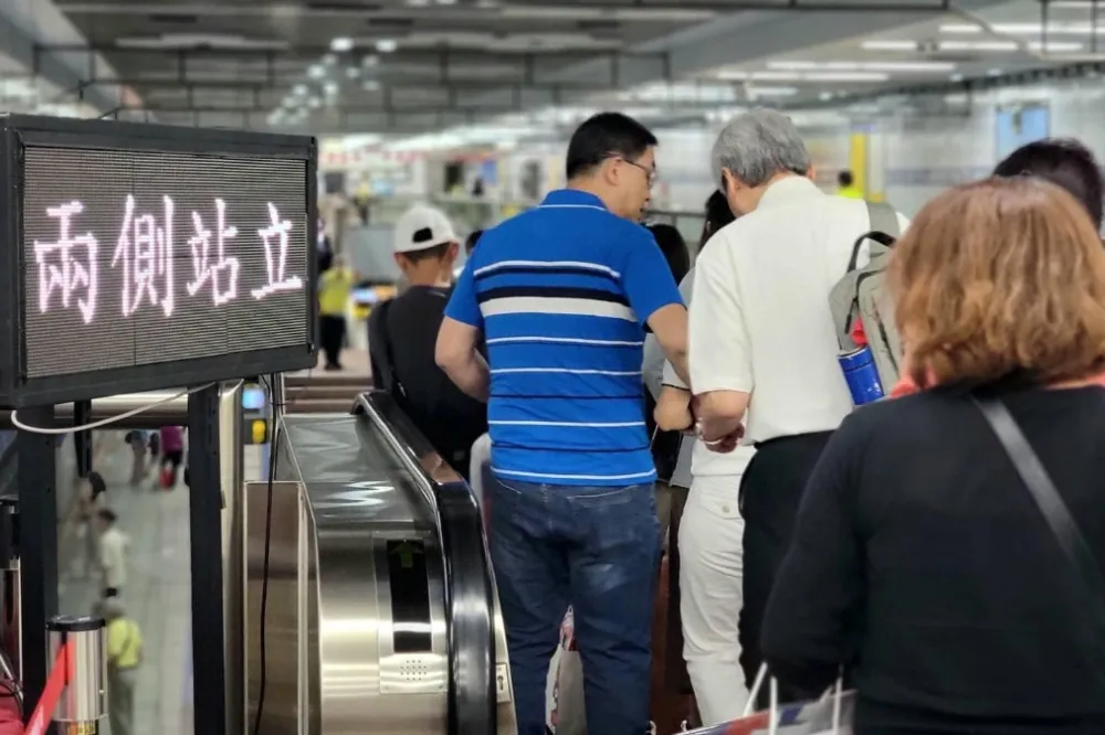 北捷電扶梯「兩側都可站」　蔣萬安：將在重要轉乘站加強宣導