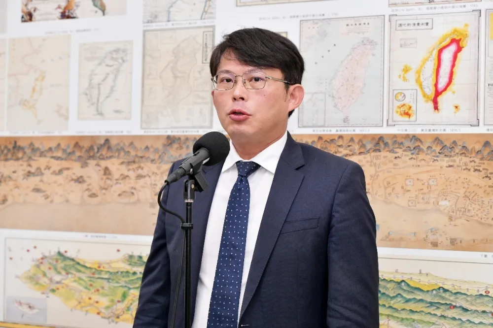 李濠仲專欄：從危機感觀察黃國昌這類型政客的「大頭症」