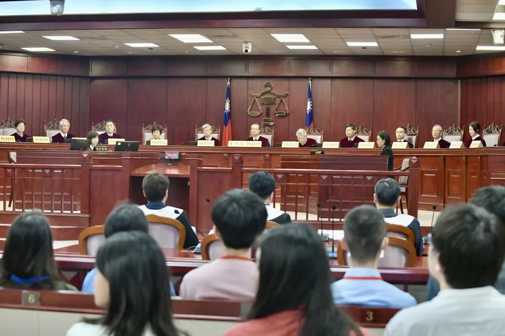 快訊／國會職權釋憲結果出爐　總統國情報告「即問即答」、成立調查專案小組宣告違憲