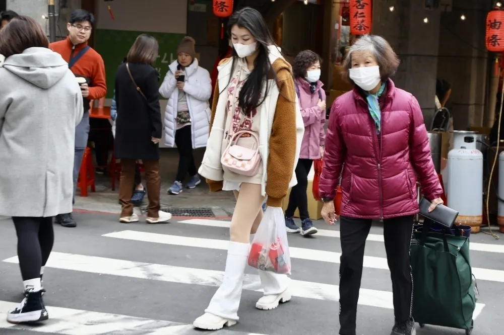 「康芮」加速前進對台影響機率高　28、29日北轉角度成關鍵