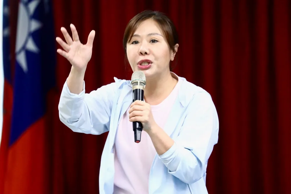 勞保潛藏負債近12兆　李彥秀批政府讓「世代相殘」