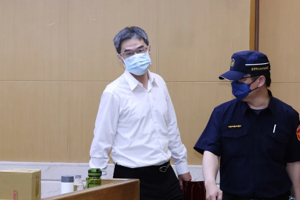 續追柯文哲政治獻金帳目　北檢三度傳喚會計師端木正