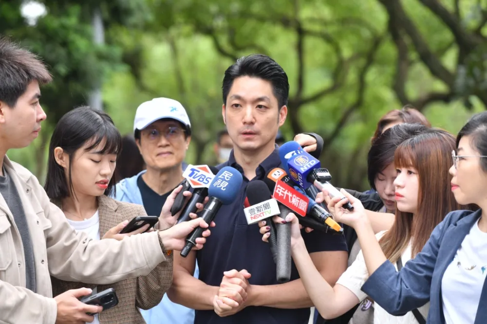 康芮颱風北市樹倒一片　蔣萬安：下周一上班前恢復市容