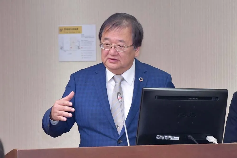 傳代理孕母「代孕費」上看百萬元　邱泰源否認：沒這回事