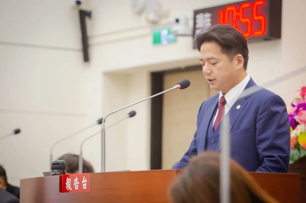 打造幸福真永遠的安居科技城　邱臣遠首赴議會施政報告
