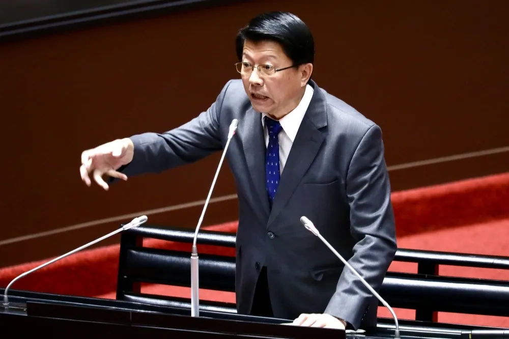 不是陳啟昱！謝龍介稱綠大咖早跑到日本　另有「副市長級大咖」要被辦
