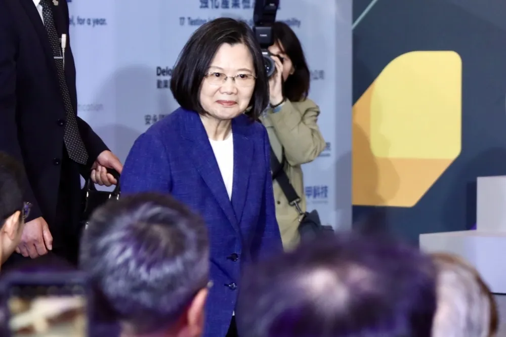 路透：蔡英文下周將訪加拿大　中外交部：堅決反對