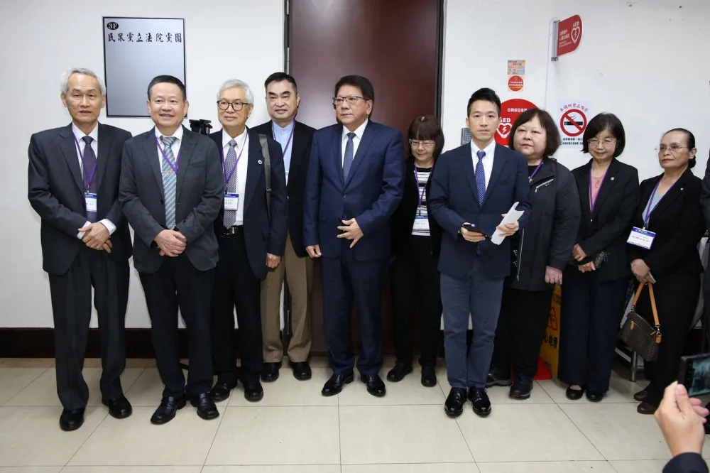 民眾黨團追問考試院被提名人遲未交問卷　潘孟安：25日前回覆