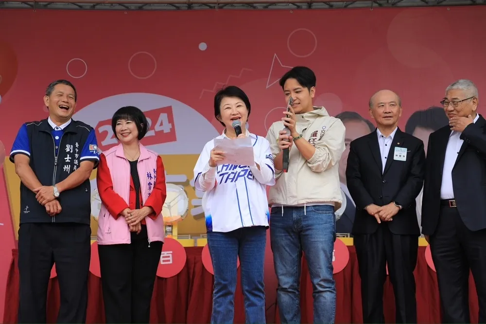 台中購物節「破百億加碼抽」、「月月抽百萬」得主出爐　盧秀燕現場call out 3位百萬幸運兒