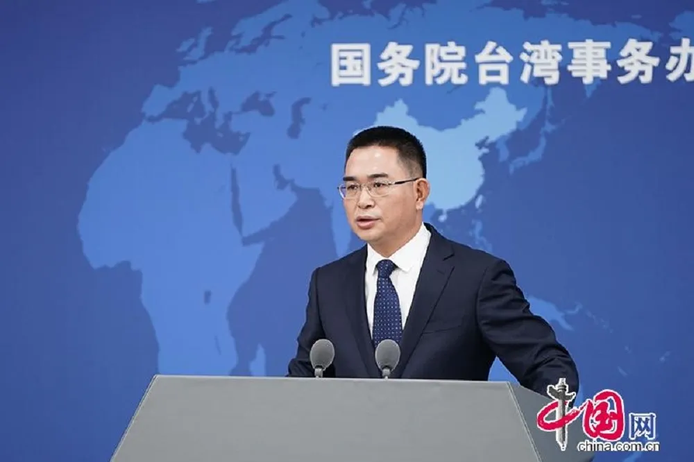 薄瓜瓜成台灣女婿後首場記者會　國台辦遭堵麥官方紀錄一字未提