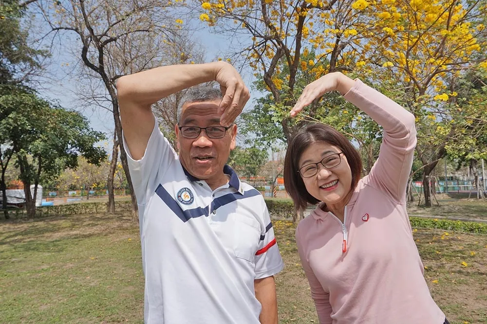 前綠委簡肇棟食道癌辭世　盧秀燕上香弔唁感謝提攜