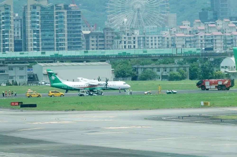 國內線機票12/31起降價　華信台北飛金門單程省182元最多