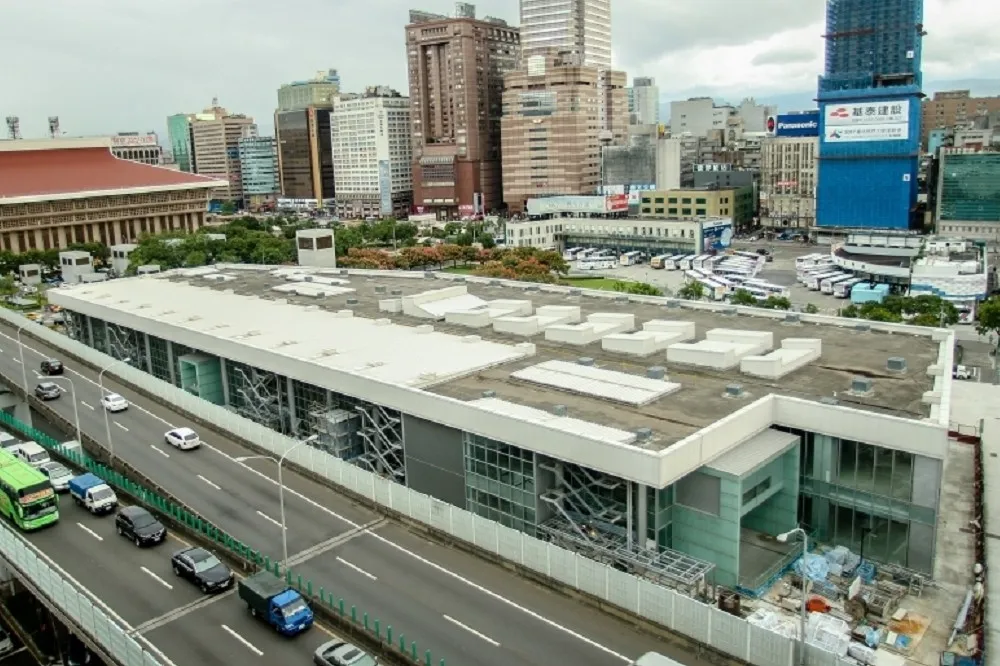 【柯文哲大放送】卸任前壽險建商爆搶照潮　北市核發商辦建照面積飆至80萬坪