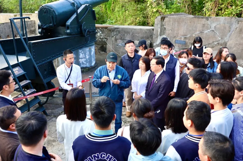 陸生團脫口稱「中國台北隊」惹議　王丹：就只是來統戰