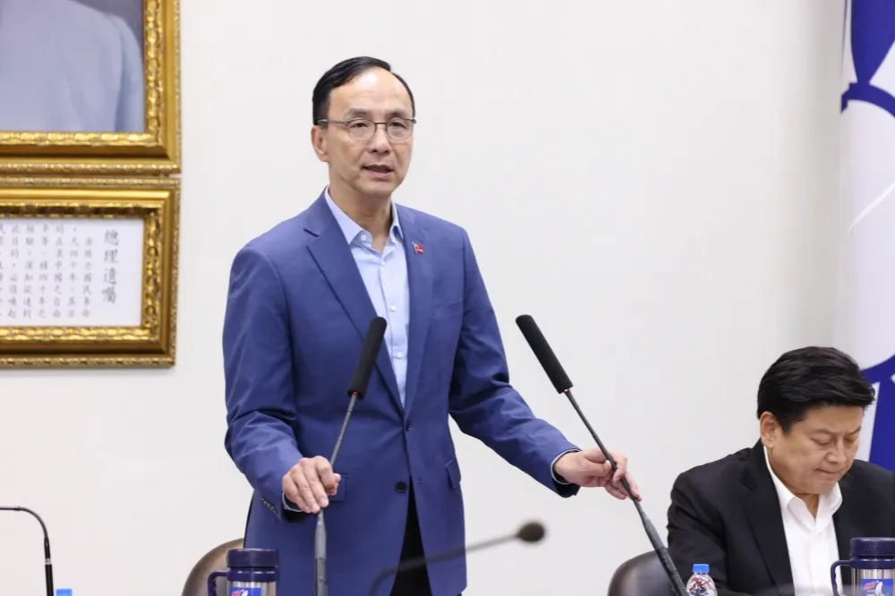 民進黨團「戒嚴貼文」惹議　朱立倫批：再鴨霸也不可以挺戒嚴