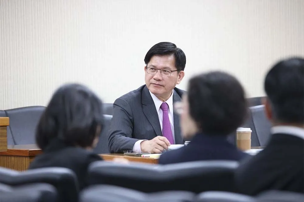 王金平拋兩岸新論述「主權同而不分」　林佳龍：易陷名詞混淆爭論