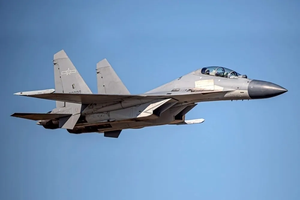 中國解放軍47架軍機、12艘軍艦擾台　國軍戒備緊盯動態