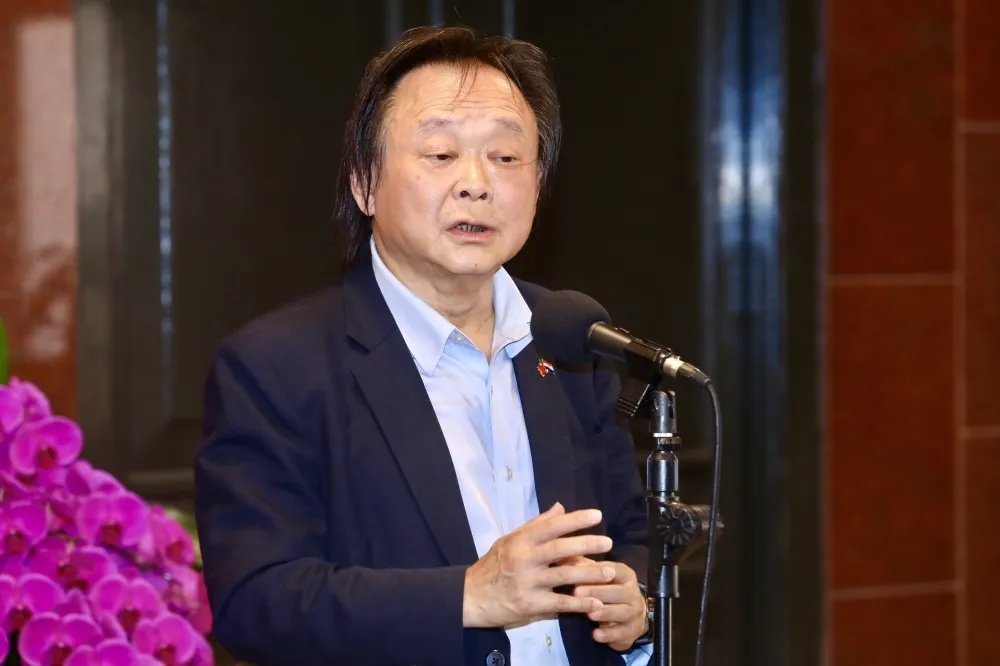 角逐台北市長選舉？王世堅稱「沒考慮過」　推薦這3人
