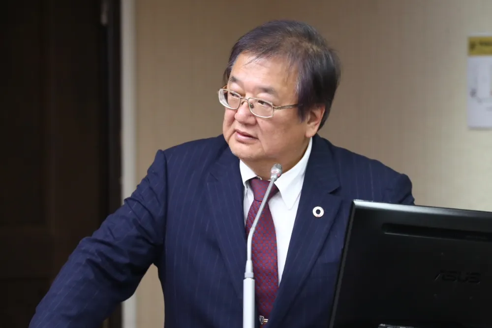 長照司長要部屬深蹲是鼓勵非霸凌？　邱泰源：僅極少數人不願意