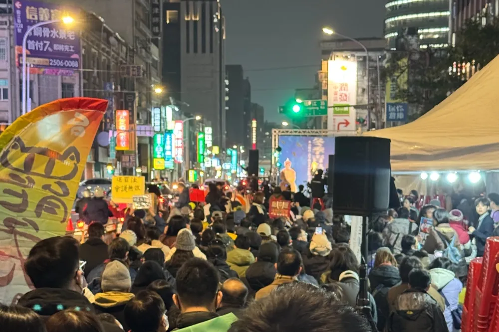 號召青鳥今晚飛回立院！民團轟傅崐萁6大罪狀　要求退回3大案