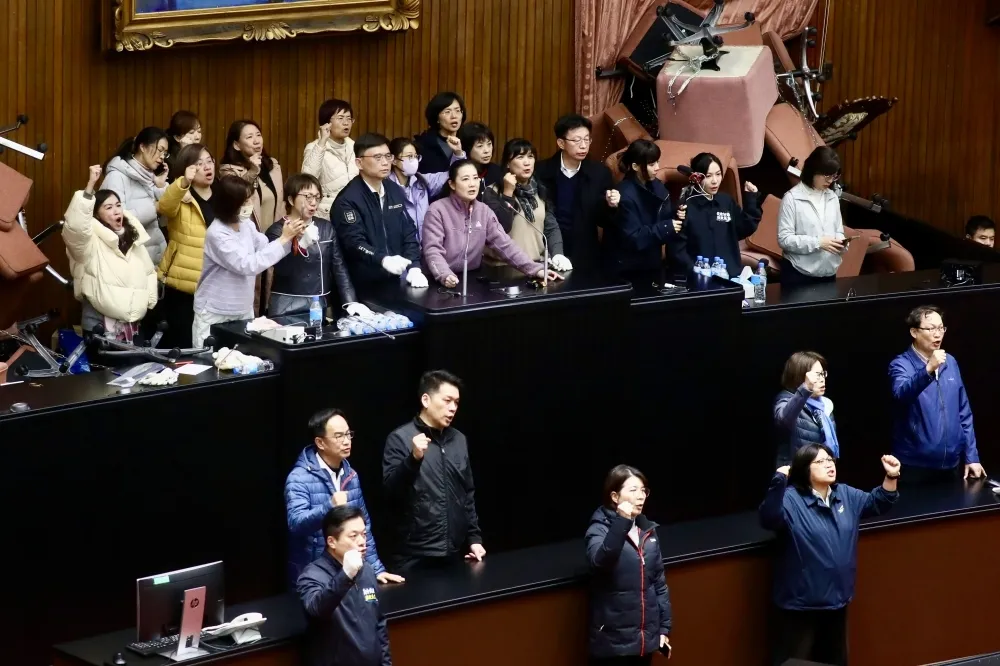 【內幕】綠營向賴清德提解方 　2025公投《財劃法》、院際協調《憲訴法》