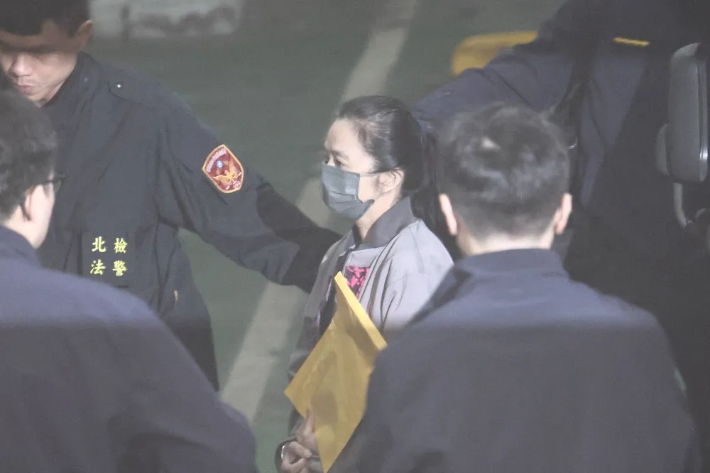 遭控收賄5250萬元護京華城、求處重刑16年半　應曉薇：身正不怕影子斜