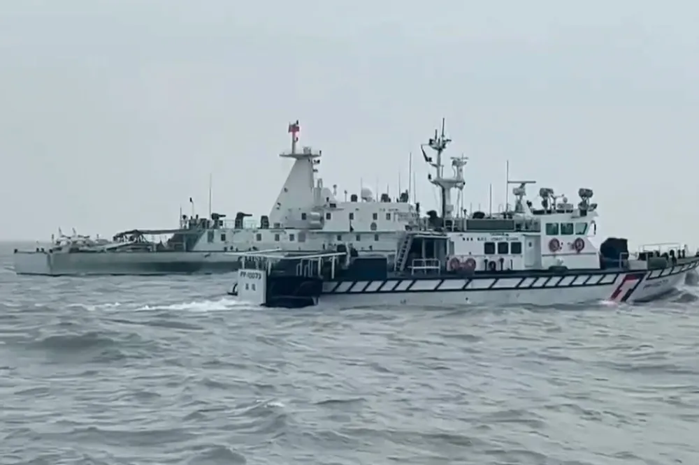 中國4艘海警再度侵擾金門水域　海巡緊盯2小時廣播驅離