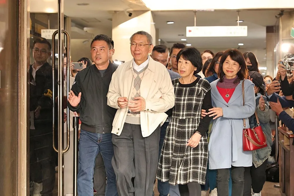 黃國昌、黃珊珊疑檢方目的「要柯羈押、辭黨主席」2選1　北檢反駁