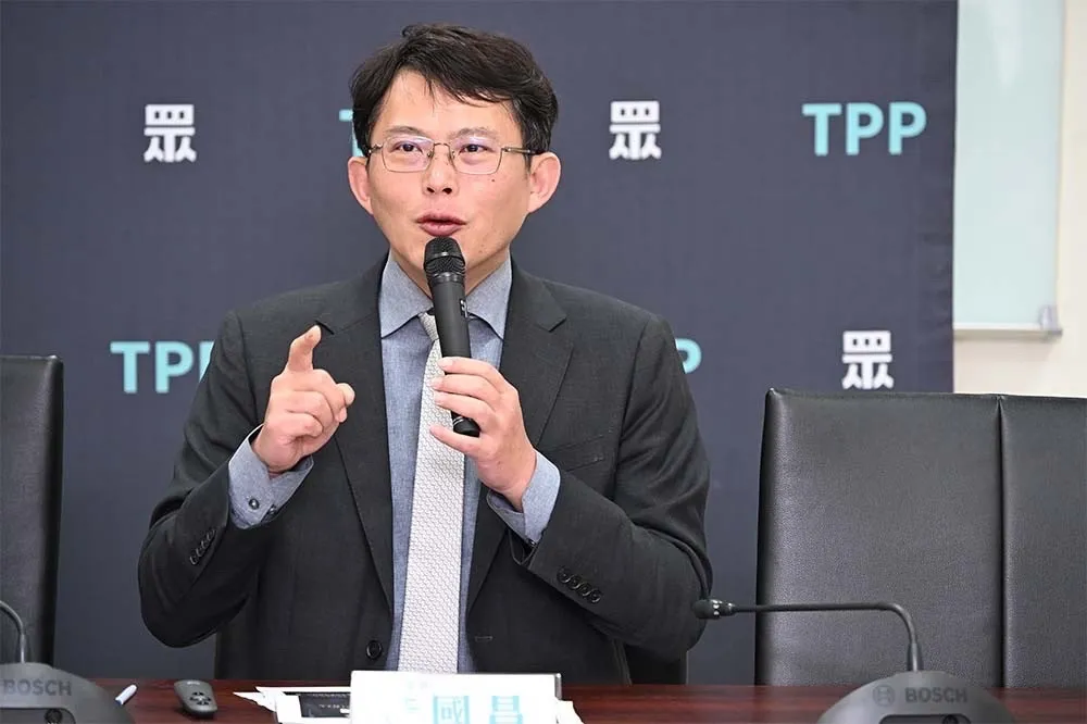 「舊黨魁」黃國昌代理接掌民眾黨　時代力量酸：護航柯文哲到當上代理主席