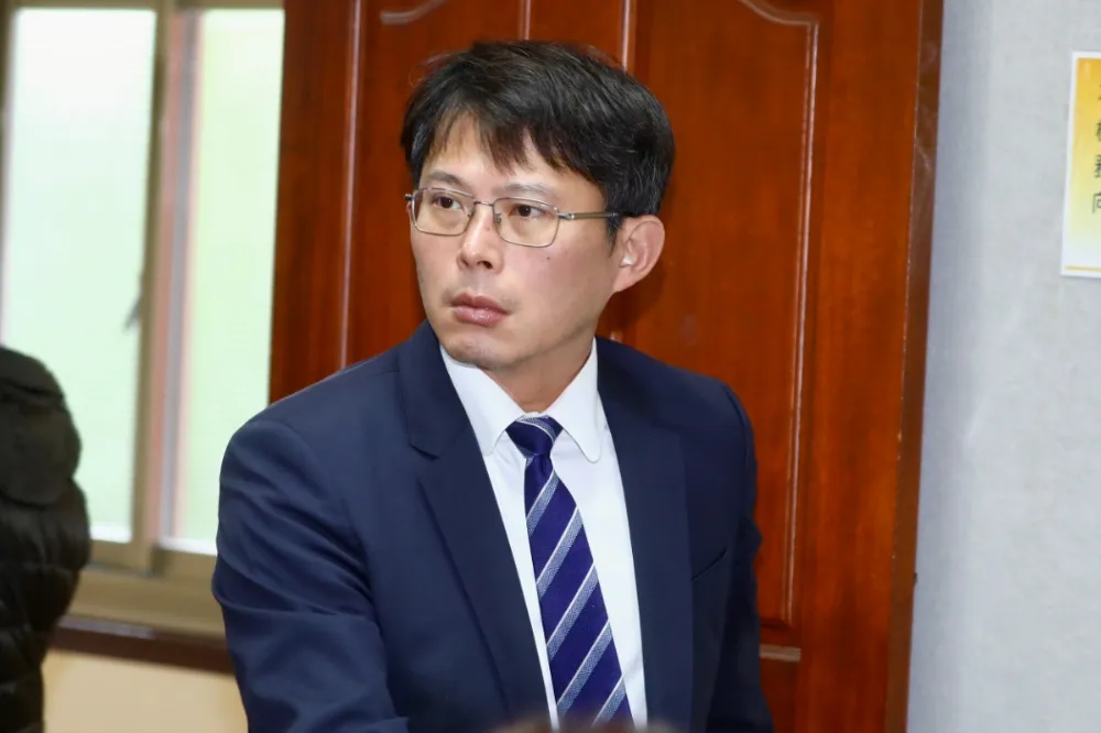 黃國昌代理民眾黨主席首開晨會　接任第一招：設立司法正義工作小組