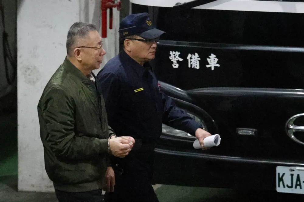 柯文哲4人羈押理由曝光　柯曾說「要與妻孩出國躲紛擾」成關鍵主因