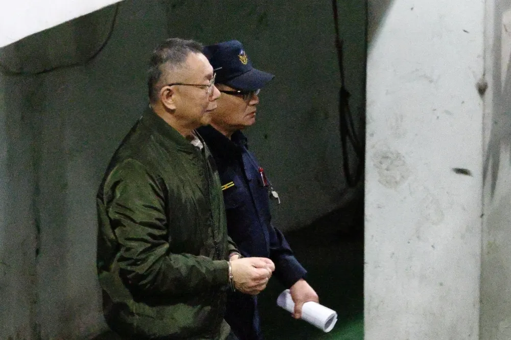 柯文哲嗆檢方「要關我就明講」　律師破解2大串證問題