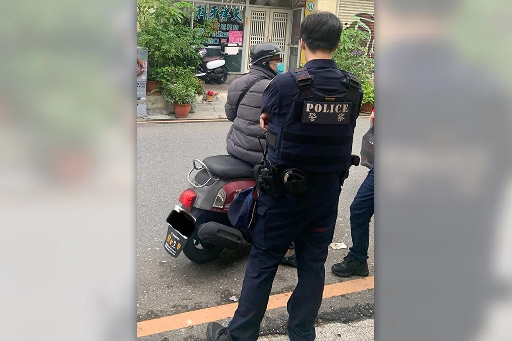 花蓮店家號召罷免傅崐萁　遭民眾鬧場嗆聲：安安靜靜做生意不好嗎？