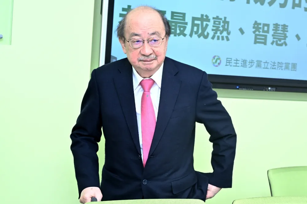 否認透過隨扈赴中投資　柯建銘嗆告徐巧芯：周一法院見