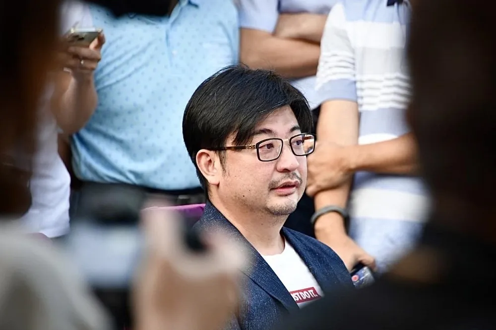 【一頭霧水】謝典林凌晨連發15篇文重提「郭台ㄇㄧㄣˊ」　語焉不詳掀熱議