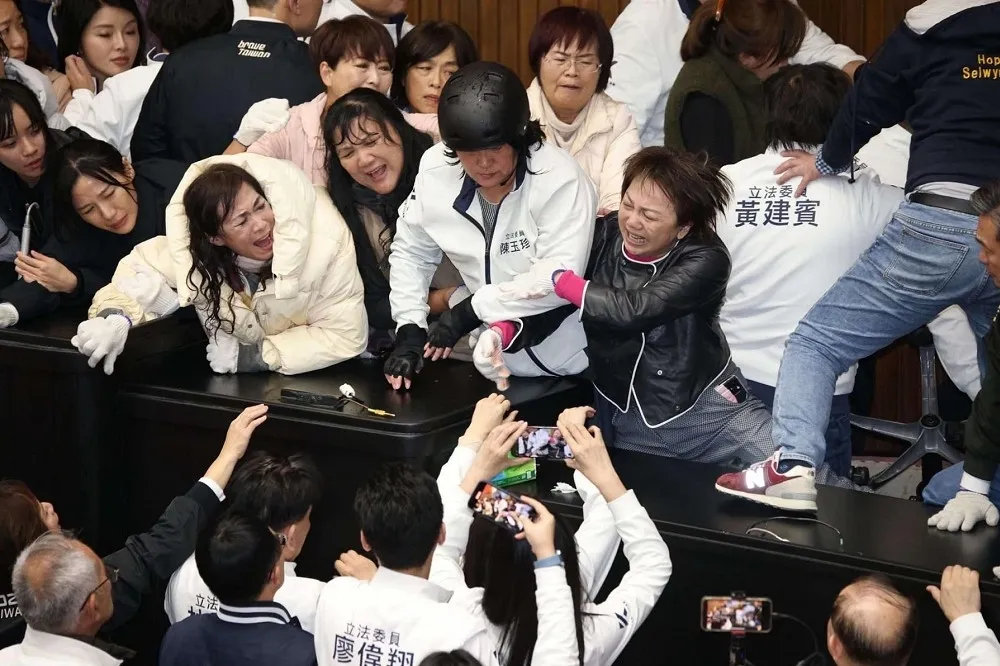 陳嘉宏專欄：憲法法庭必須阻擋這場「立法政變」
