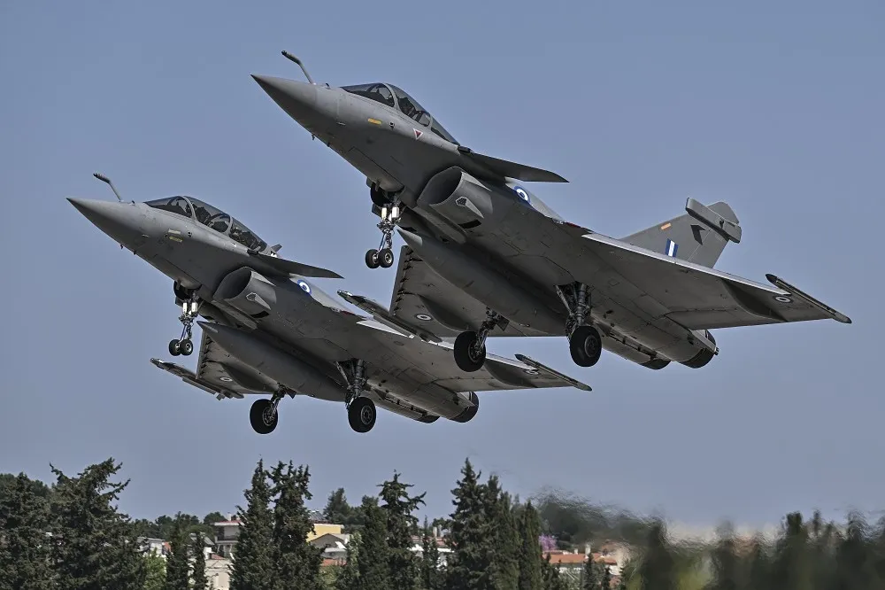 【有片】加入F-16、F-35空防戰力　希臘完成接收24架「飆風」戰機