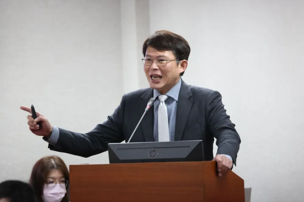 黃國昌提案砍中研院預算　范雲批：為政治聲量傷害栽培過他的人